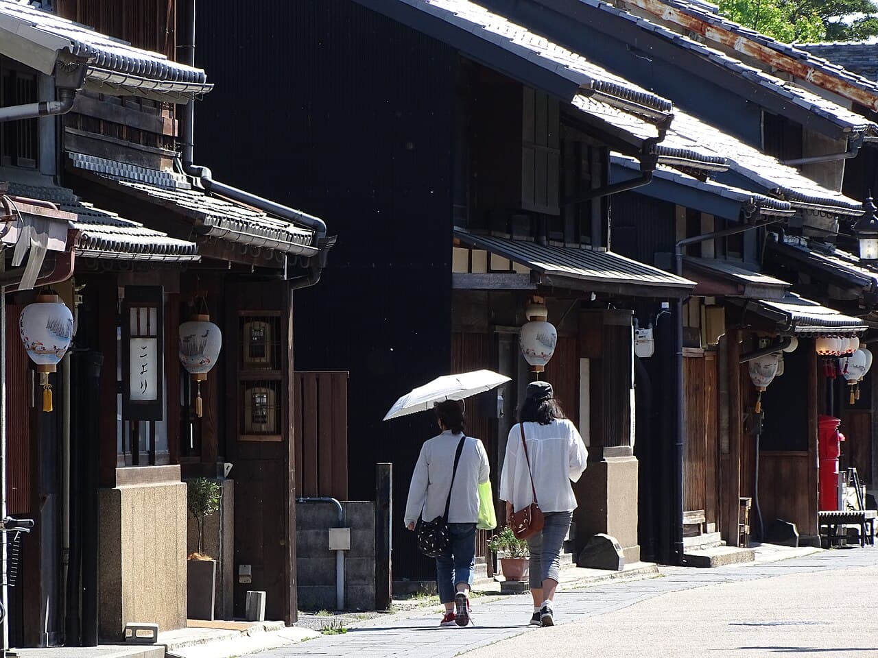 日本の町並み — GCFは未達でも返金されない仕組み